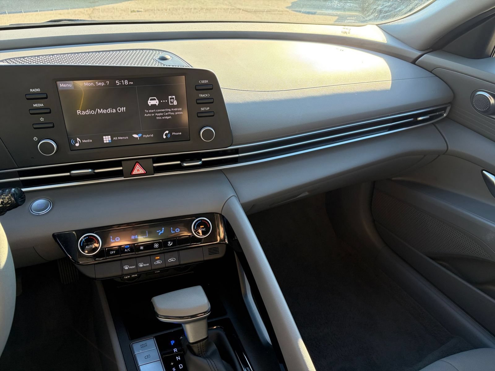 Thumbnail: 2026 Hyundai Elantra - 16