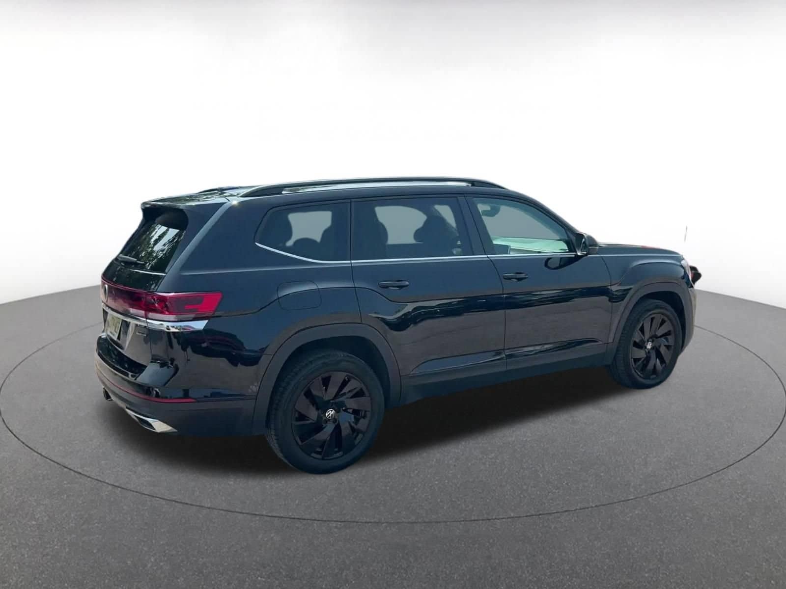 Thumbnail: 2026 Volkswagen Atlas - 14