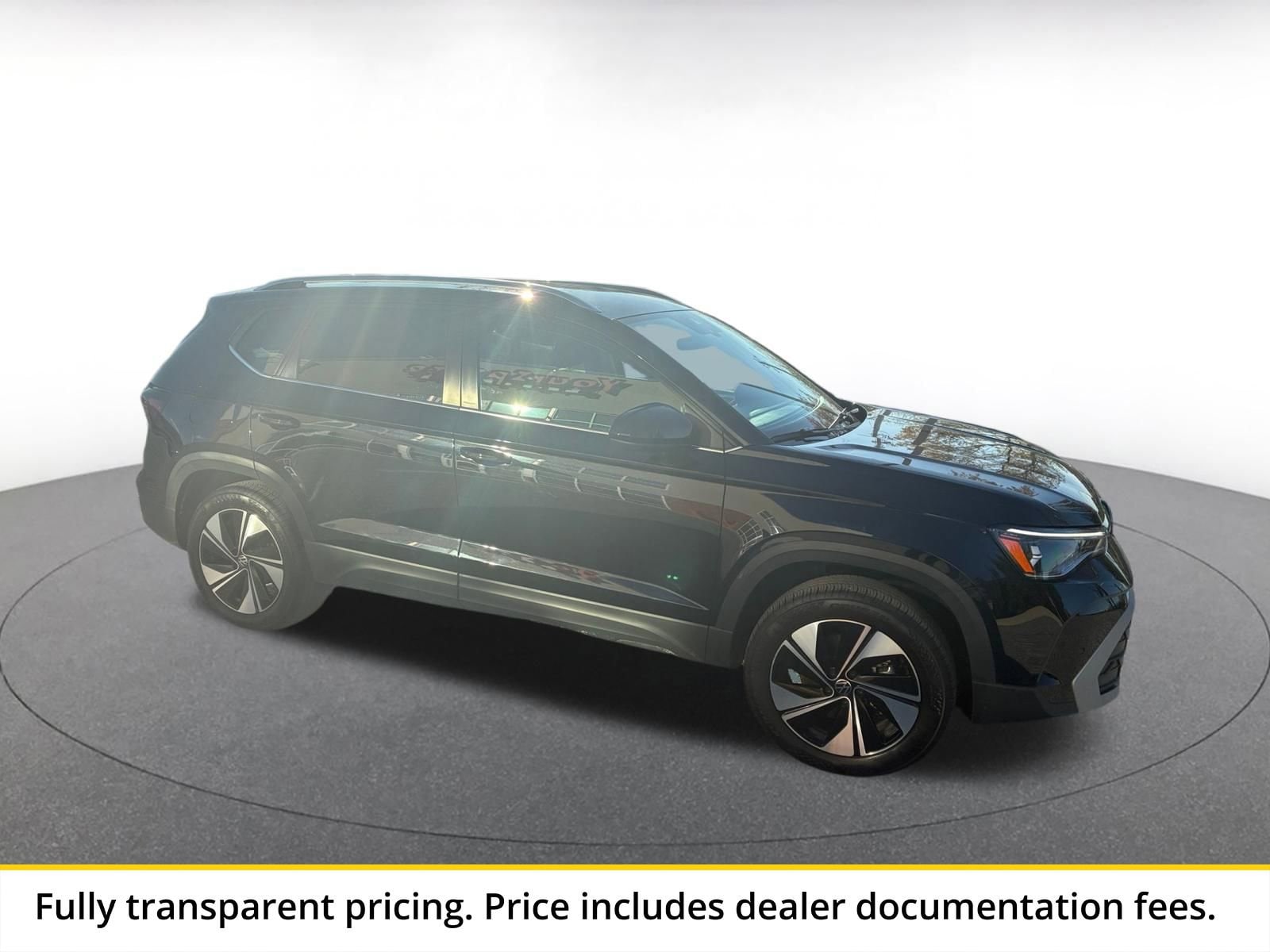 Thumbnail: 2025 Volkswagen Taos - 1