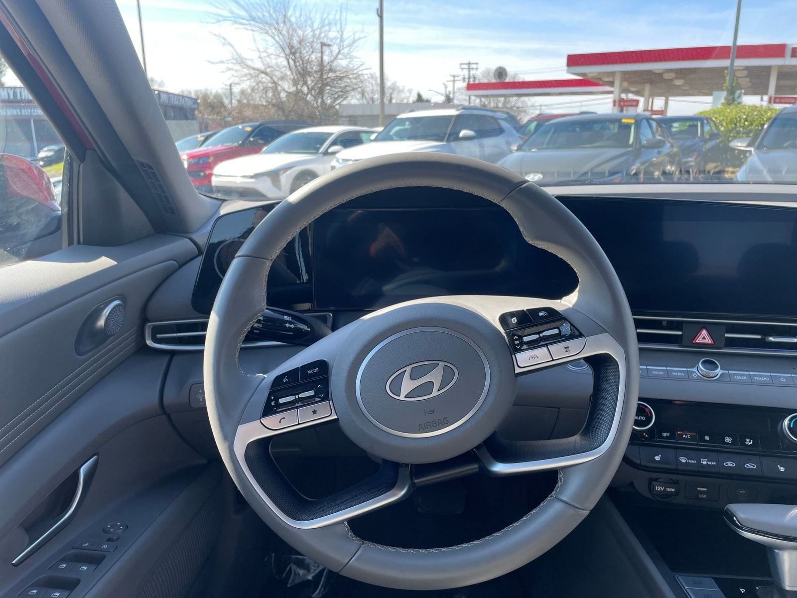 Thumbnail: 2025 Hyundai Elantra - 35