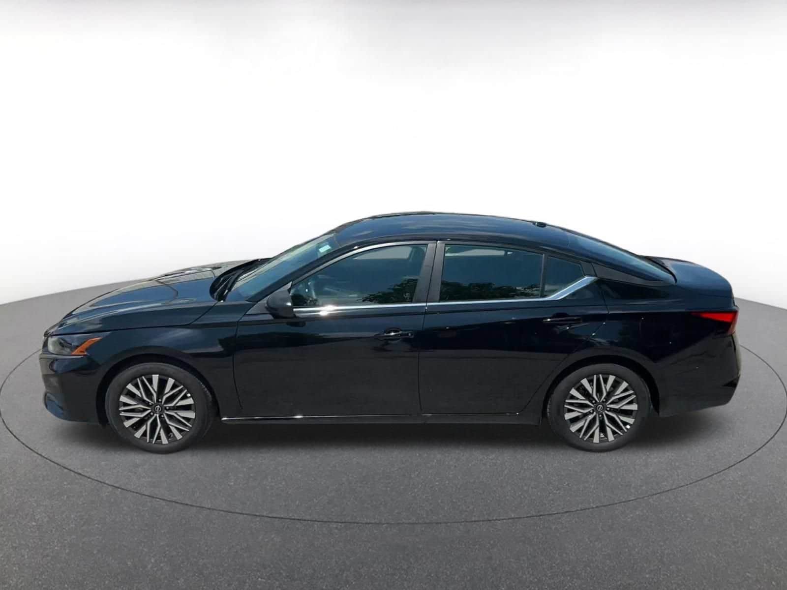Thumbnail: 2026 Nissan Altima - 9