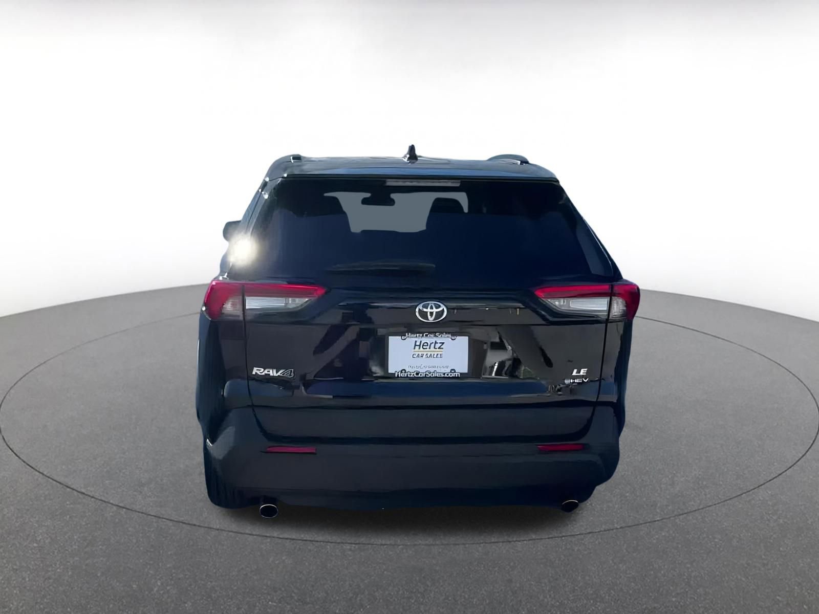 Thumbnail: 2025 Toyota RAV4 - 12