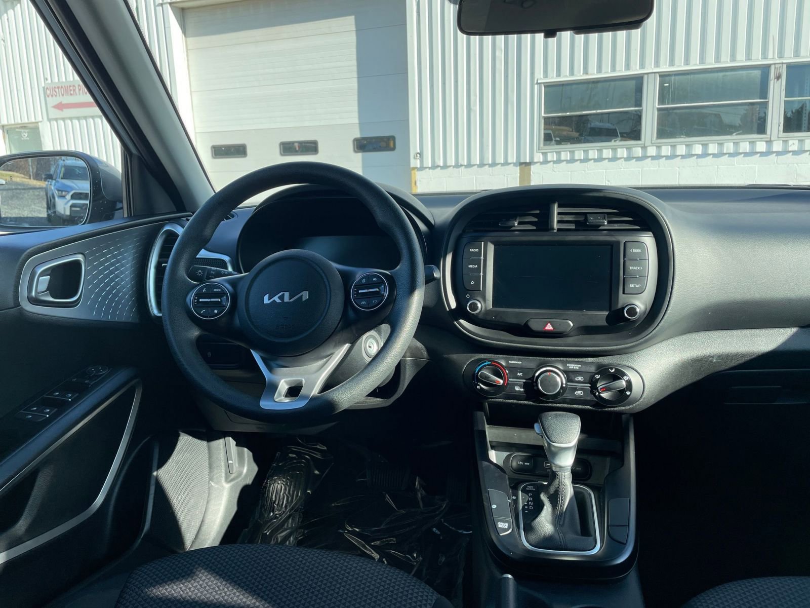 Thumbnail: 2025 Kia Soul - 32