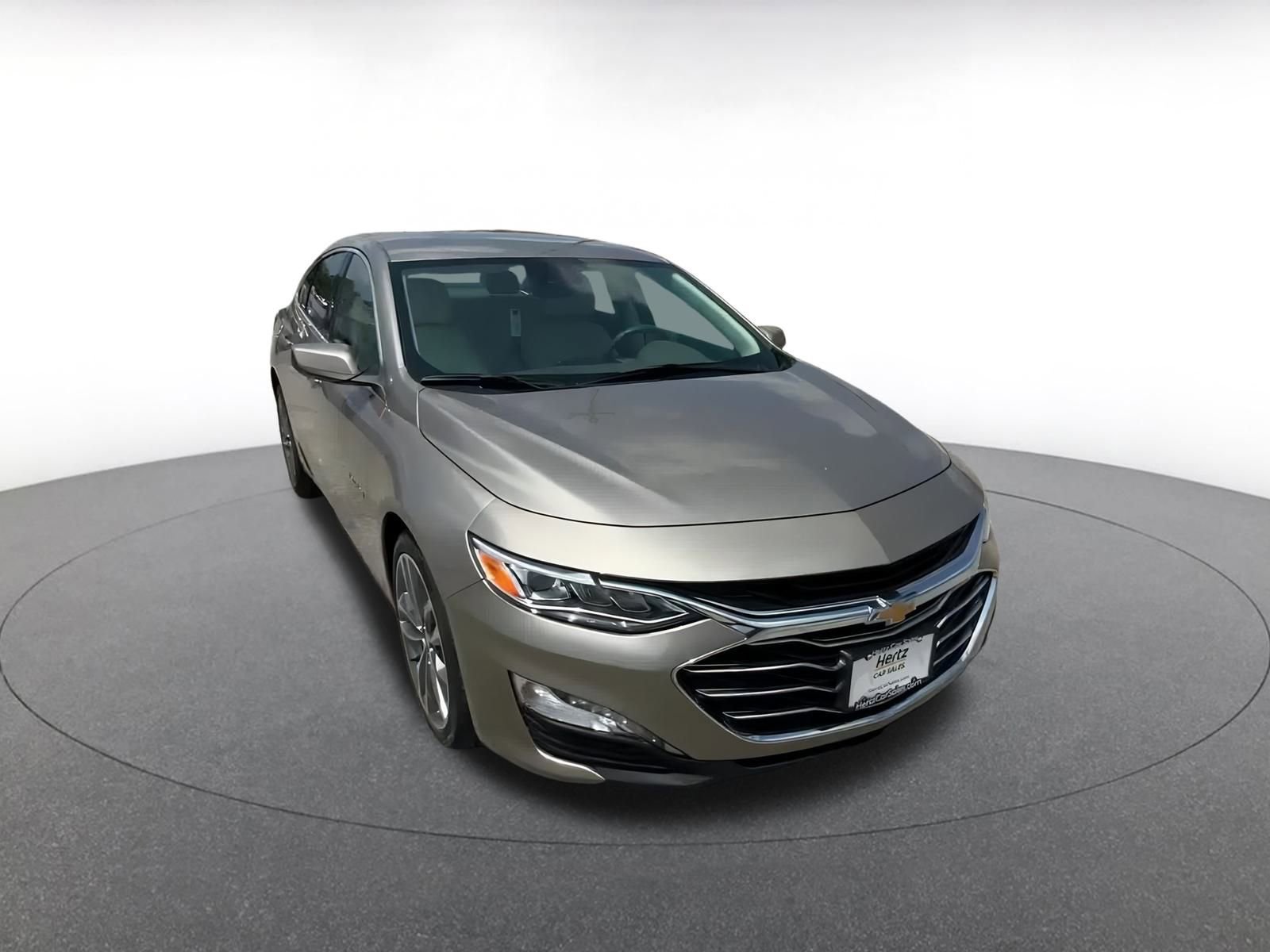 Thumbnail: 2024 Chevrolet Malibu - 3