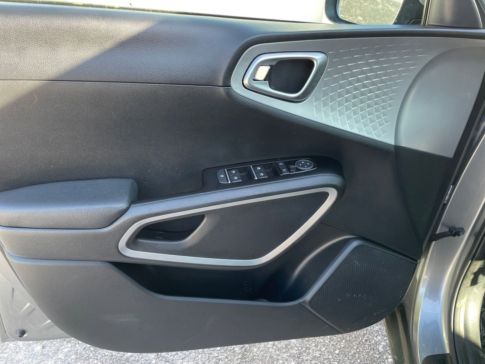 Thumbnail: 2025 Kia Soul - 18