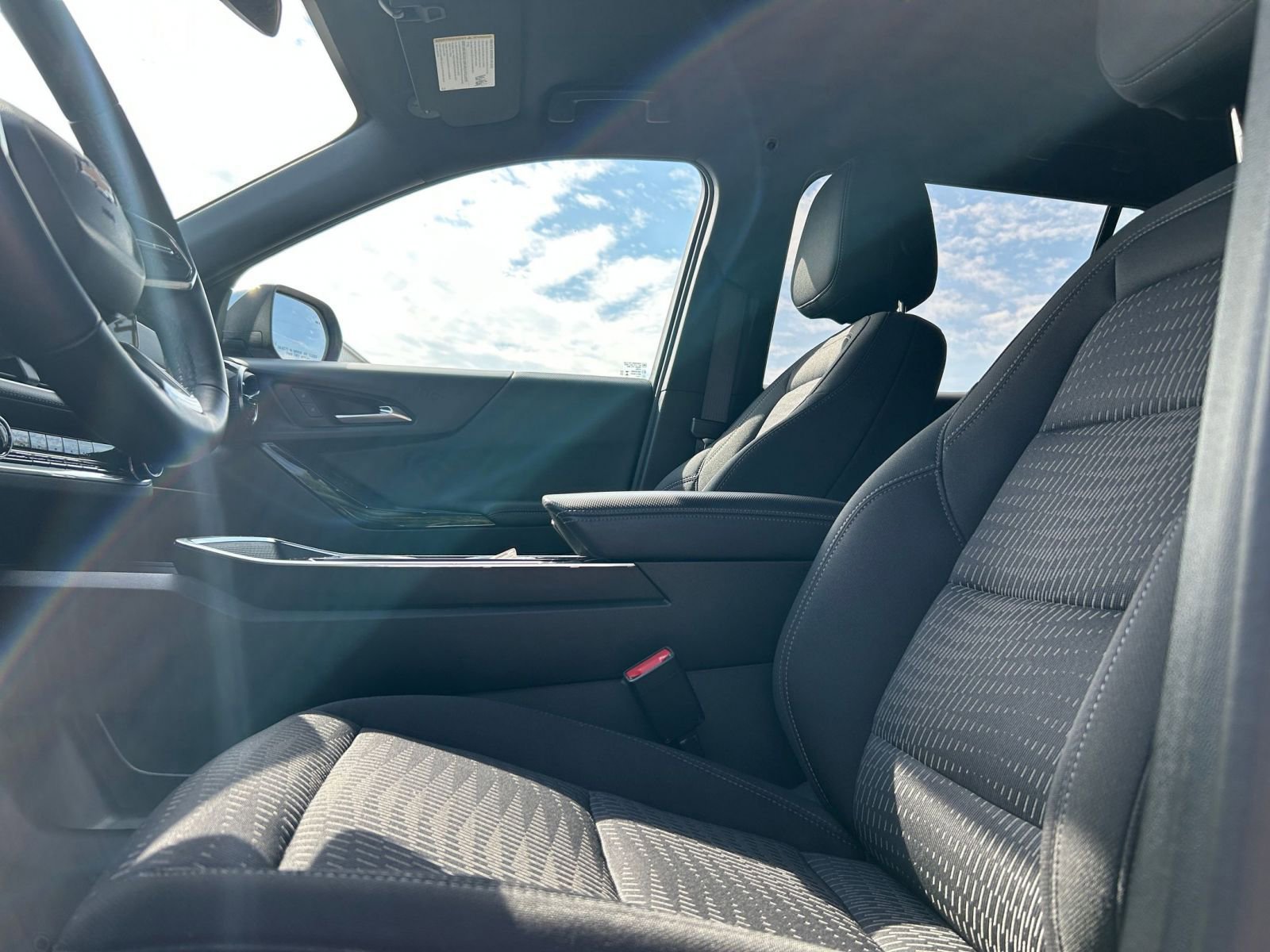Thumbnail: 2025 Chevrolet Equinox - 22