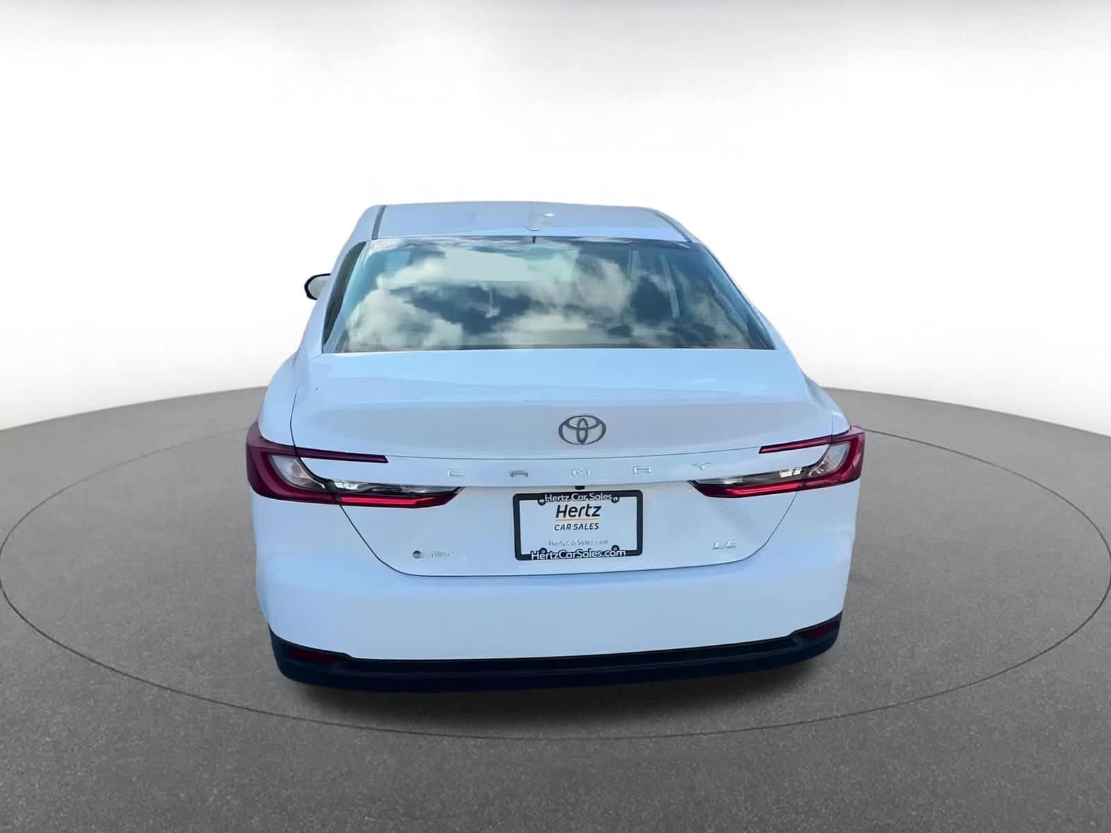 Thumbnail: 2025 Toyota Camry - 14