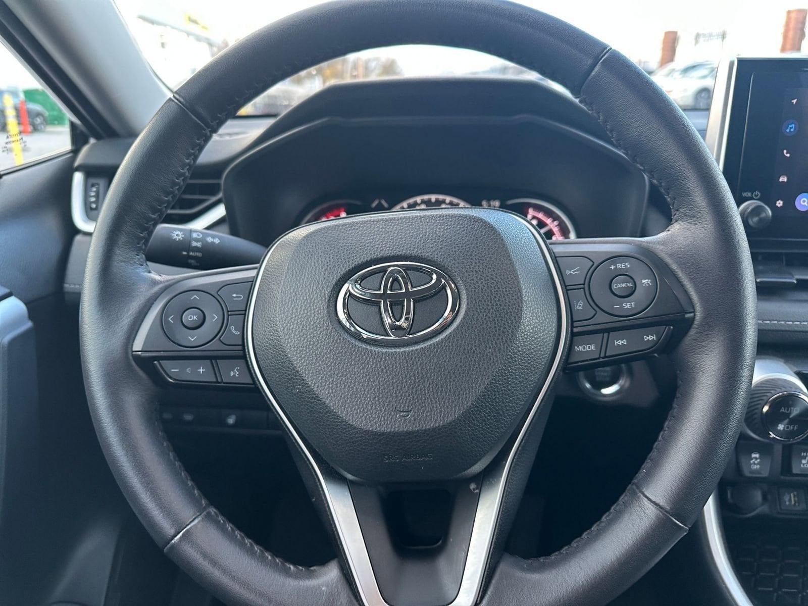 Thumbnail: 2025 Toyota RAV4 - 28