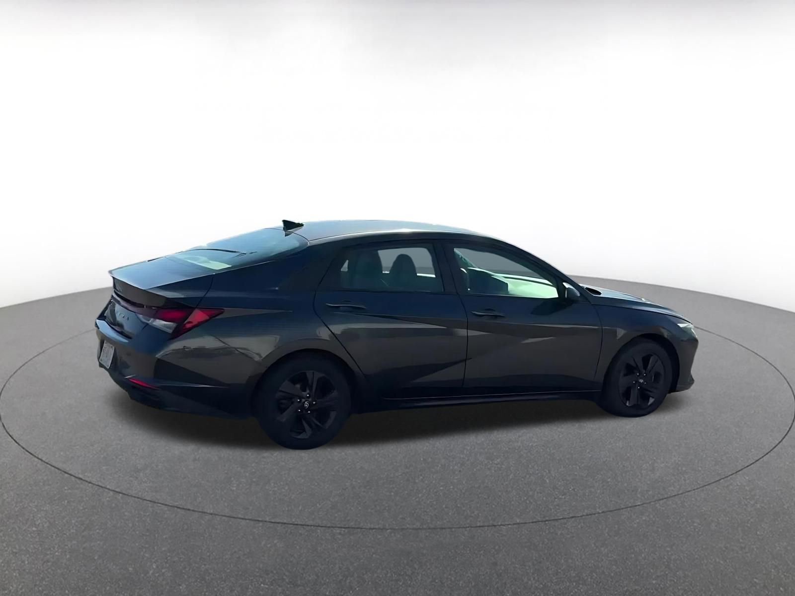 Thumbnail: 2023 Hyundai Elantra - 12