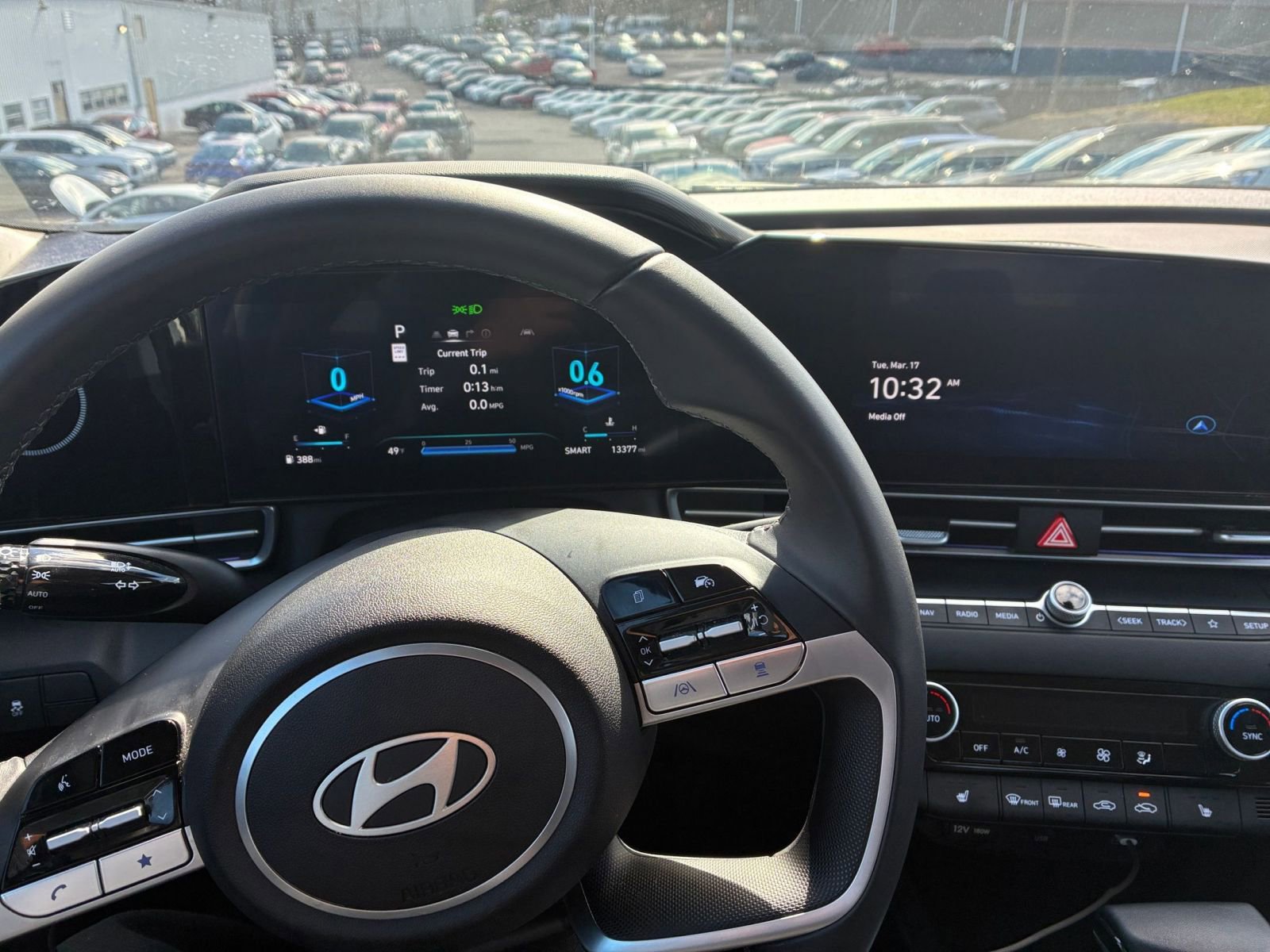 Thumbnail: 2025 Hyundai Elantra - 28