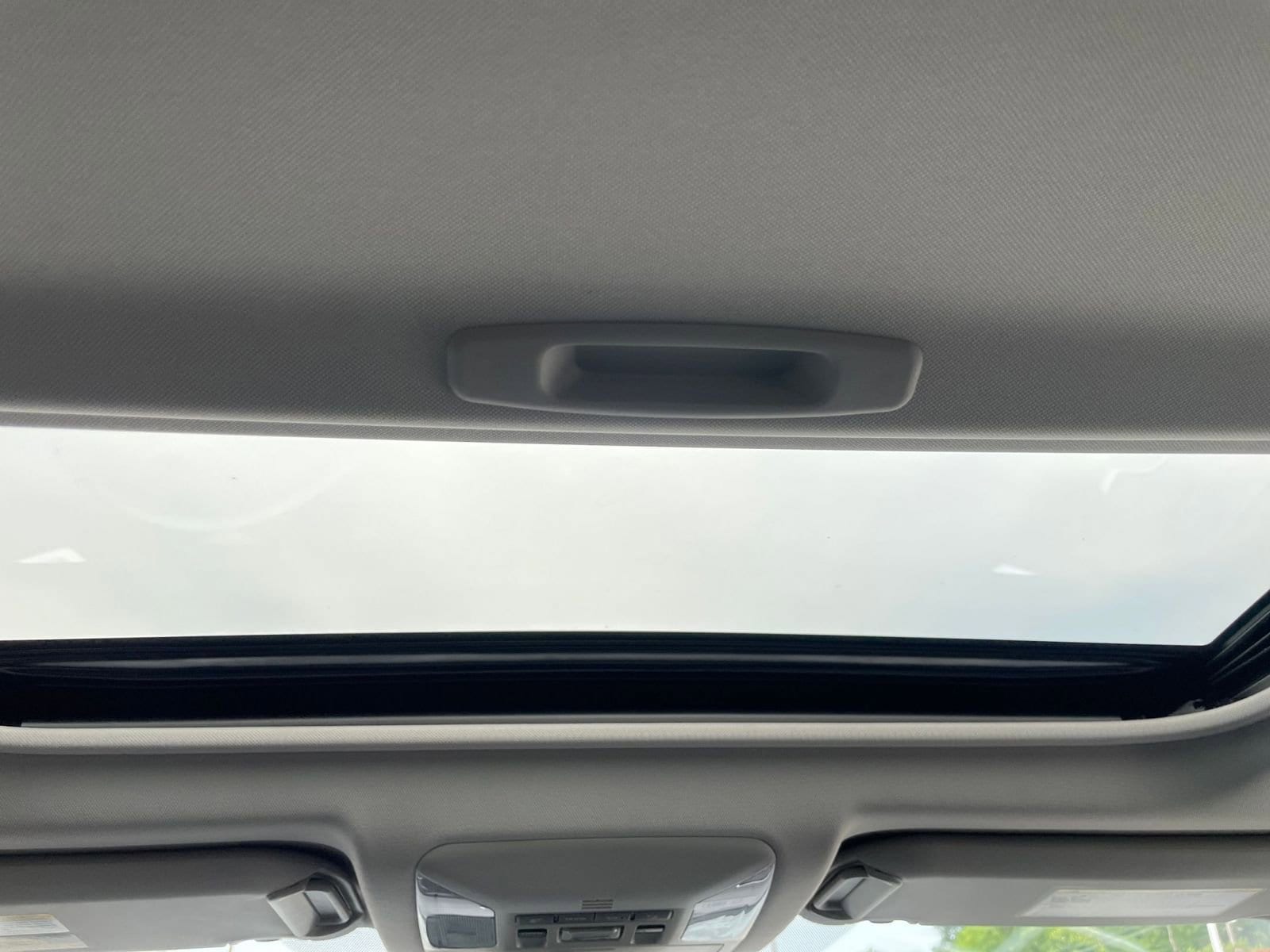 2024 Toyota RAV4 XLE 29