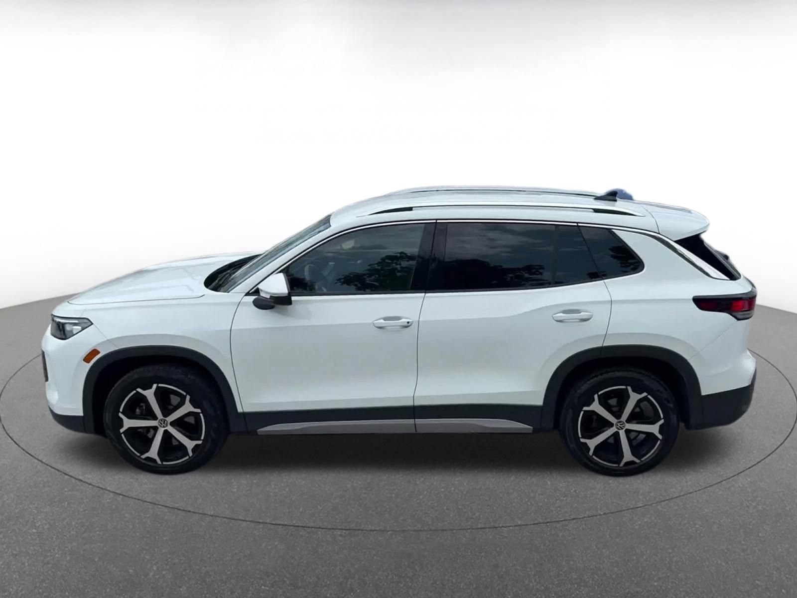 Thumbnail: 2026 Volkswagen Tiguan - 7
