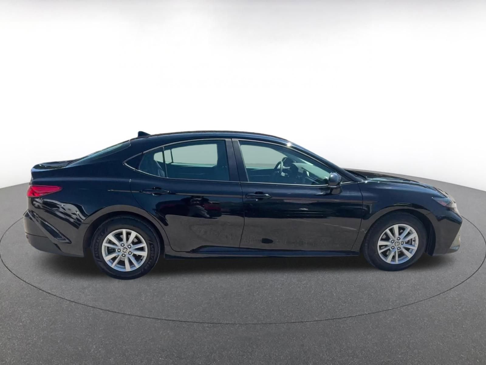 Thumbnail: 2025 Toyota Camry - 16