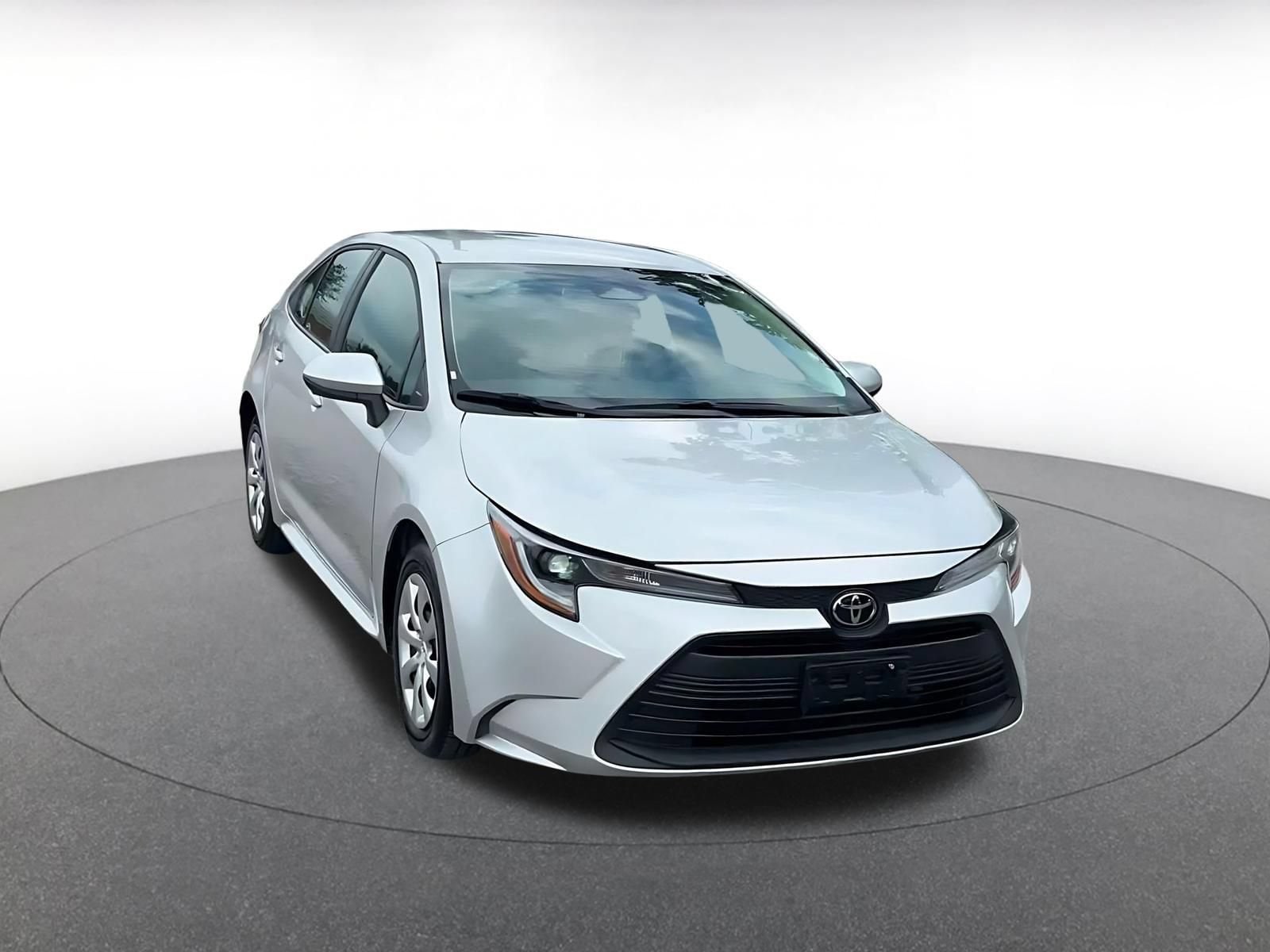 Thumbnail: 2025 Toyota Corolla - 3