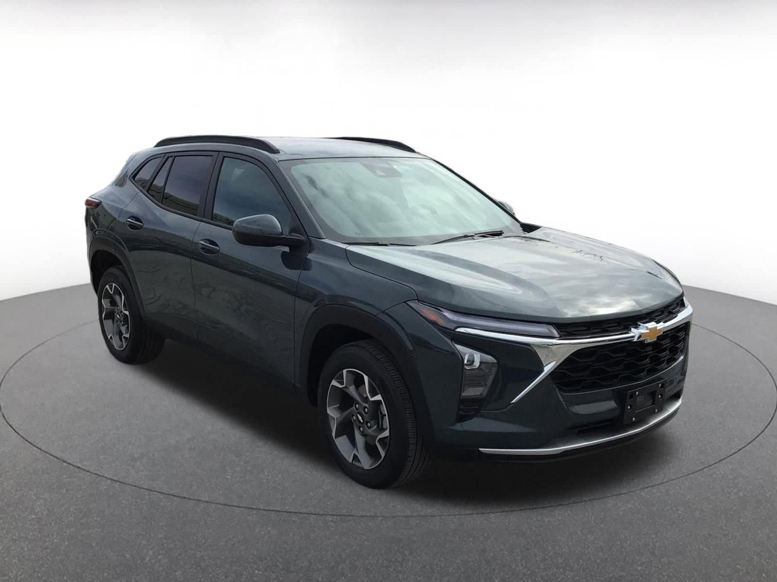 Thumbnail: 2025 Chevrolet Trax - 1