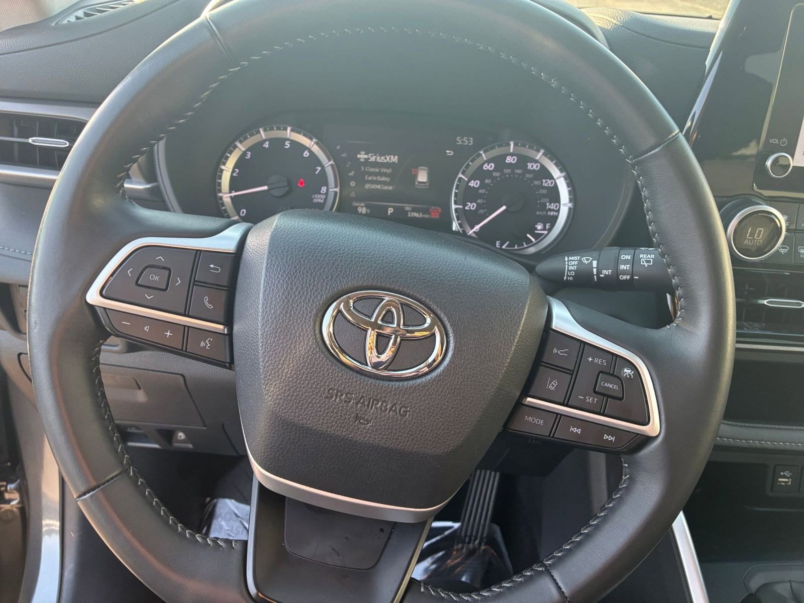 Thumbnail: 2025 Toyota Highlander - 29