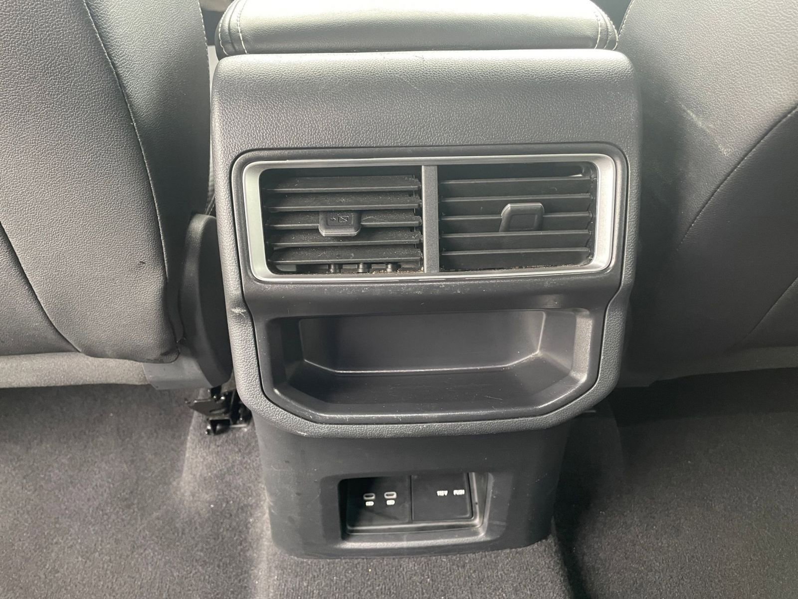 Thumbnail: 2025 Volkswagen Atlas - 24