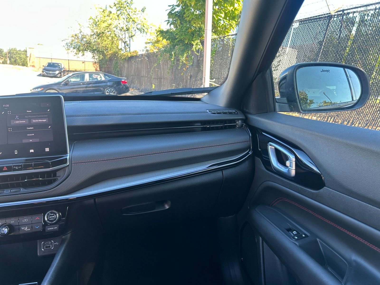 Thumbnail: 2025 Jeep Compass - 34