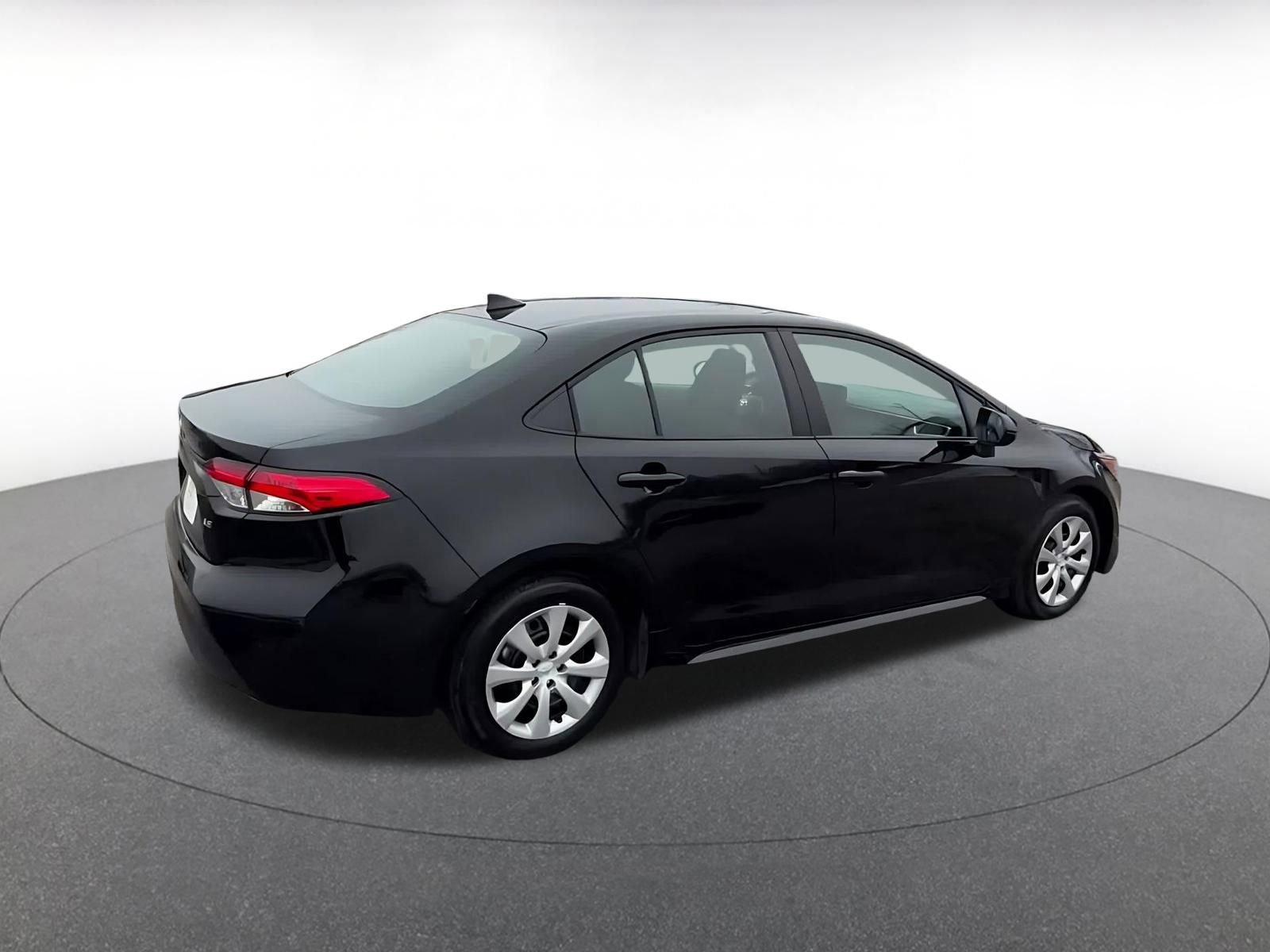 Thumbnail: 2025 Toyota Corolla - 14