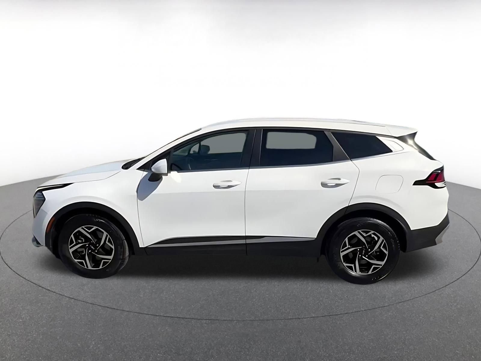 Thumbnail: 2025 Kia Sportage - 9