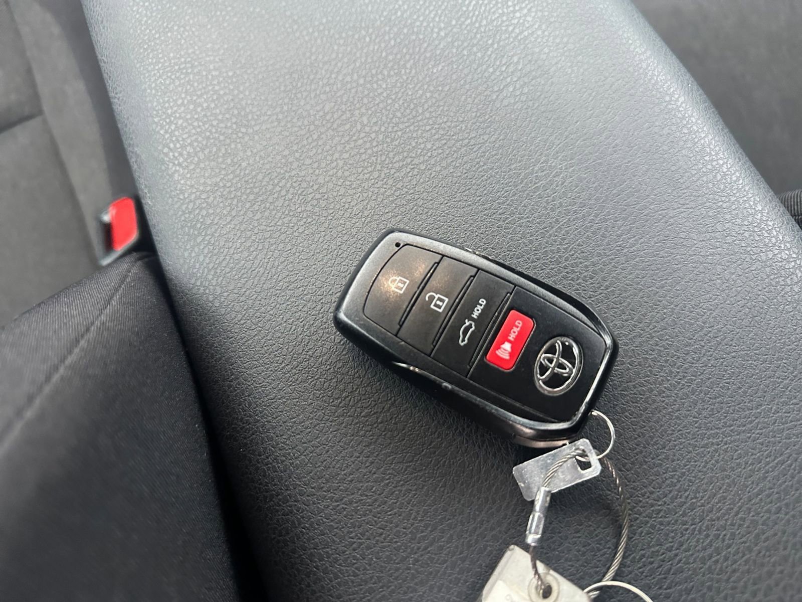 Thumbnail: 2025 Toyota Camry - 22