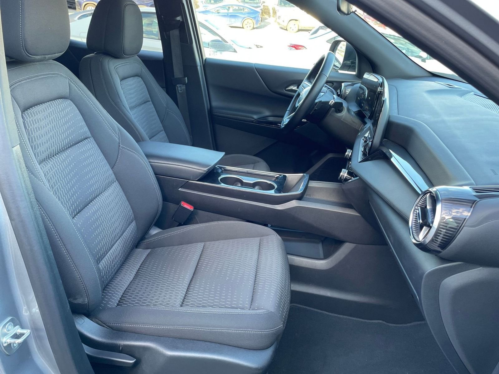 Thumbnail: 2025 Chevrolet Equinox - 35