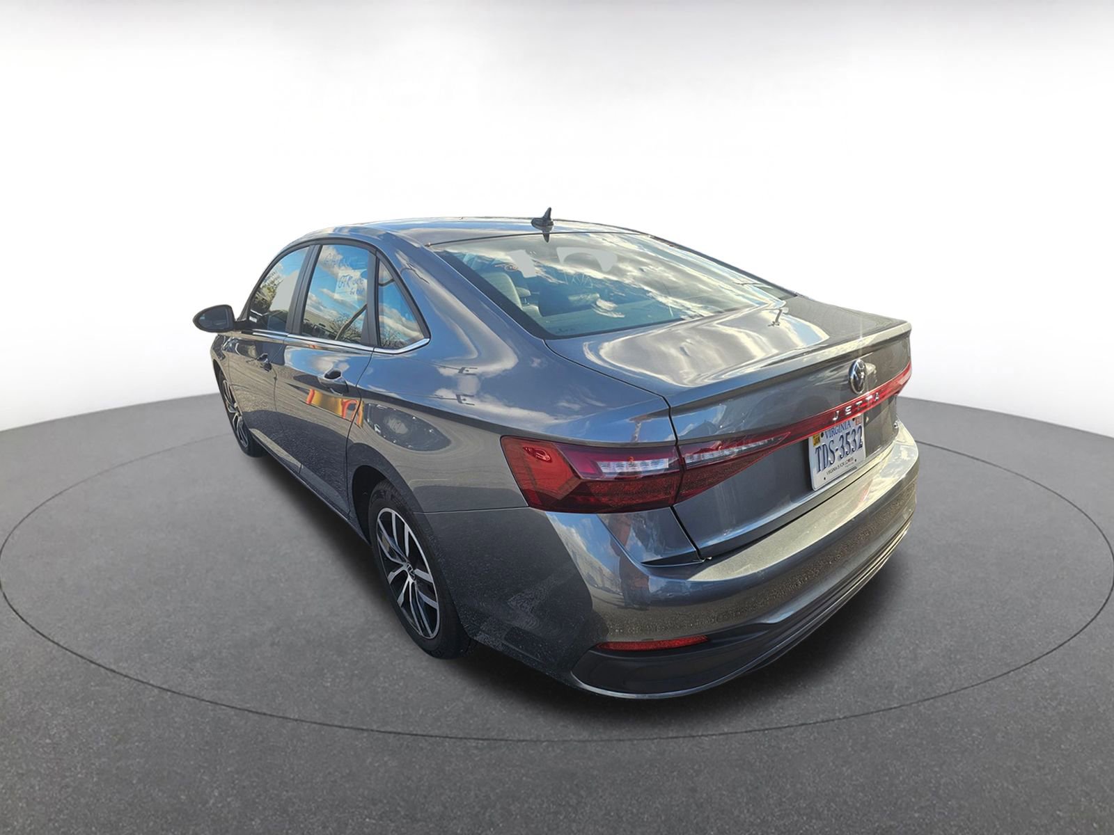 Thumbnail: 2025 Volkswagen Jetta - 5