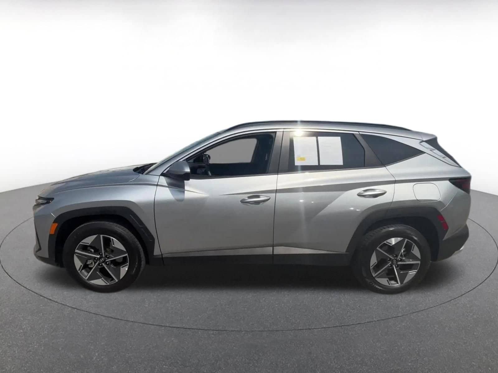 Thumbnail: 2025 Hyundai Tucson - 9