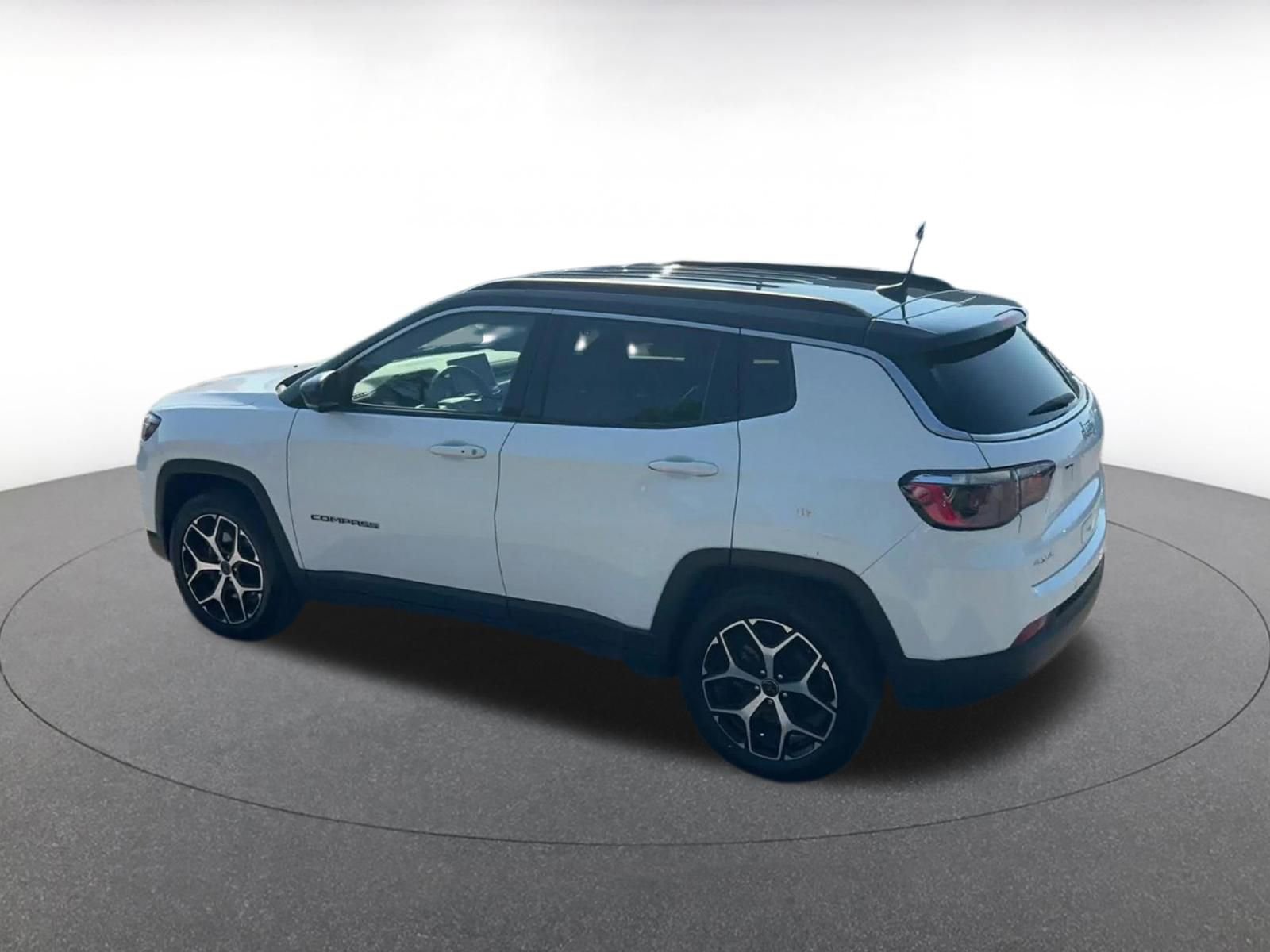 Thumbnail: 2025 Jeep Compass - 10