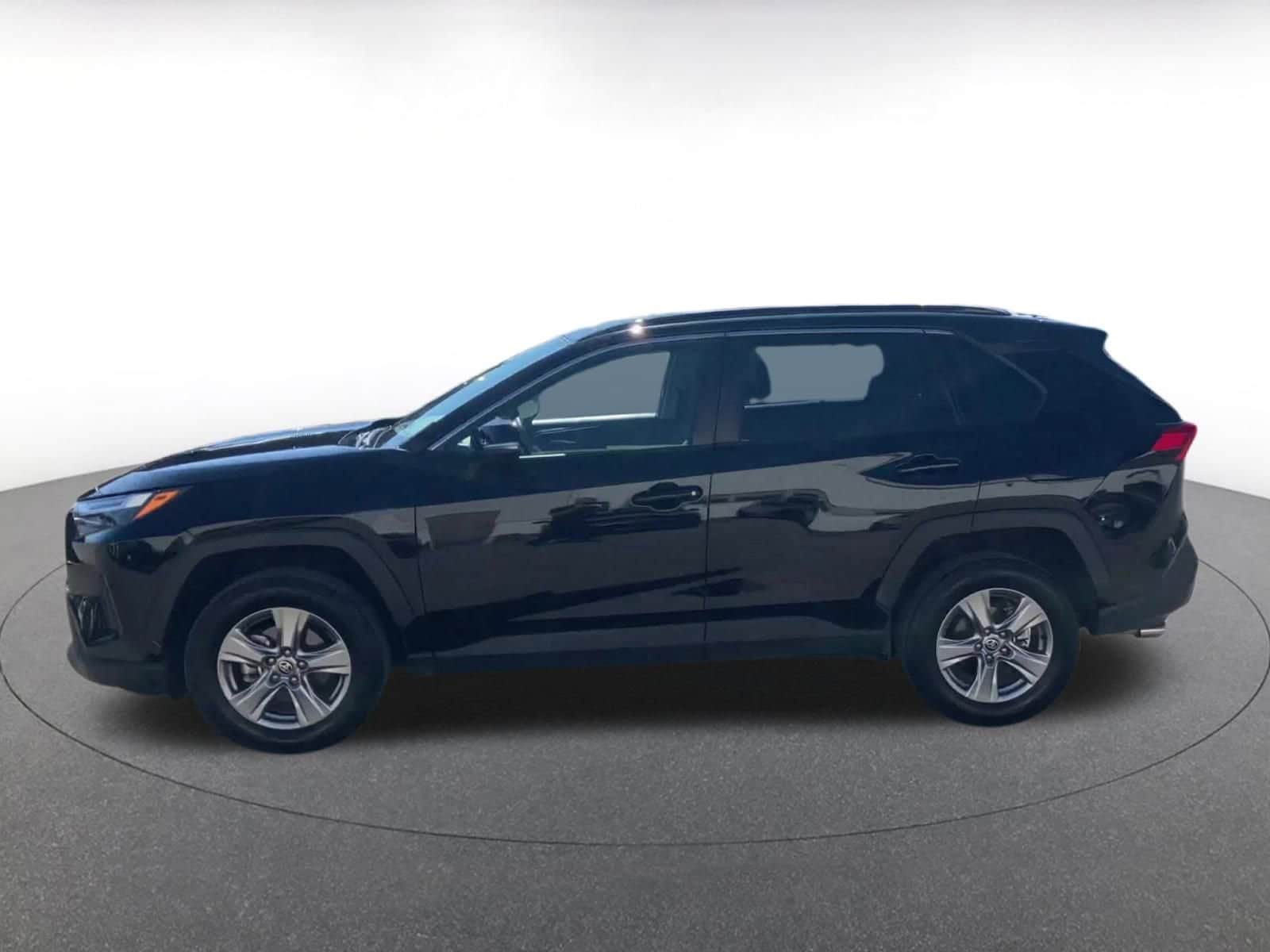 Thumbnail: 2025 Toyota RAV4 - 9