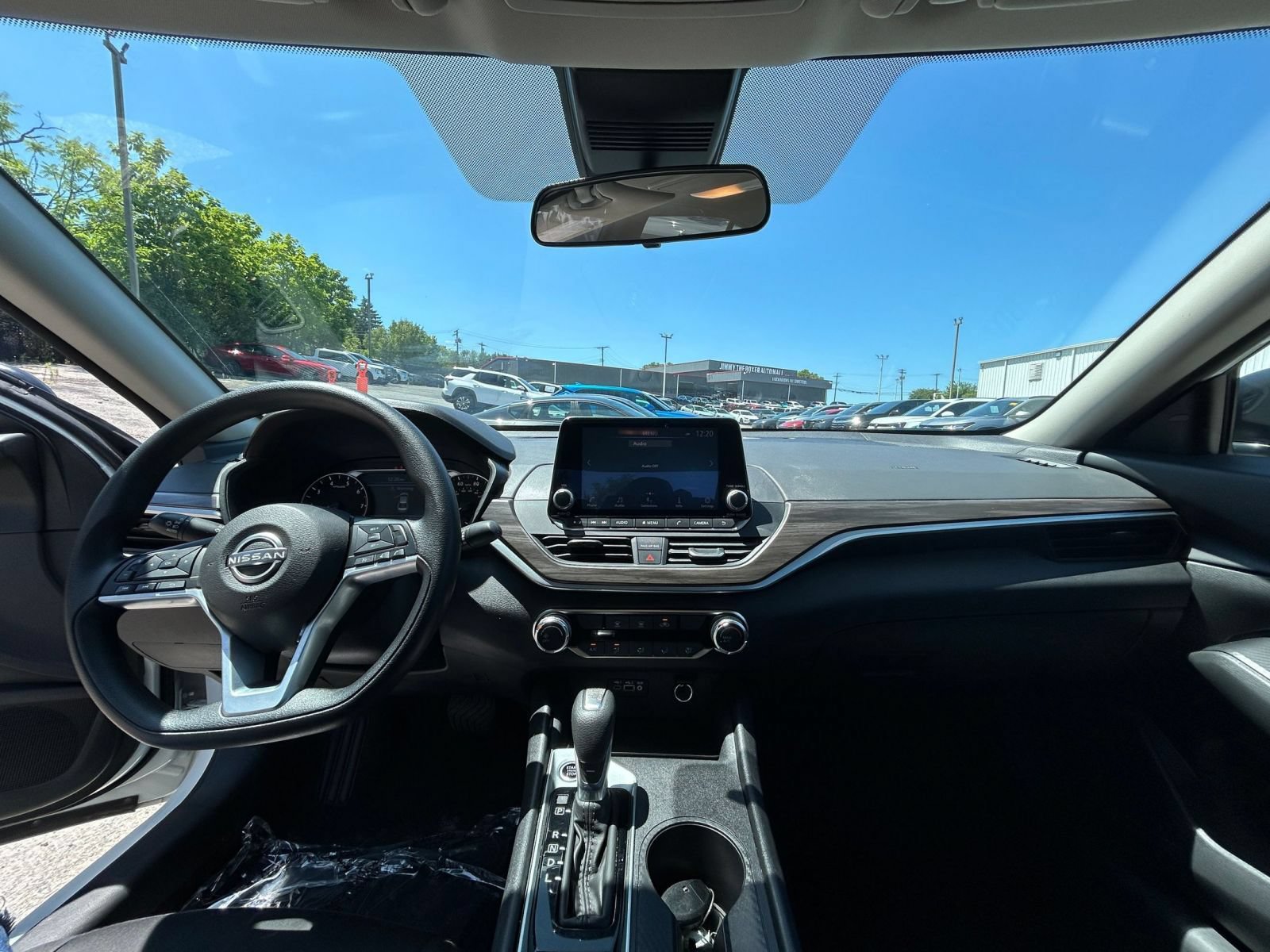 Thumbnail: 2025 Nissan Altima - 28