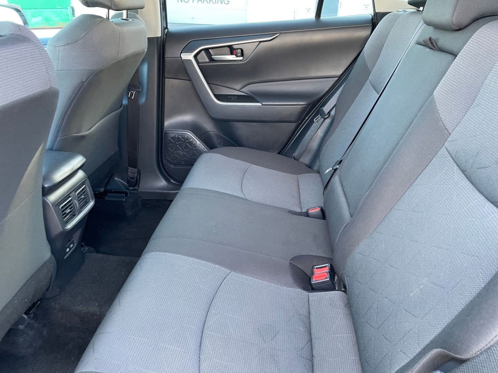 Thumbnail: 2025 Toyota RAV4 - 21