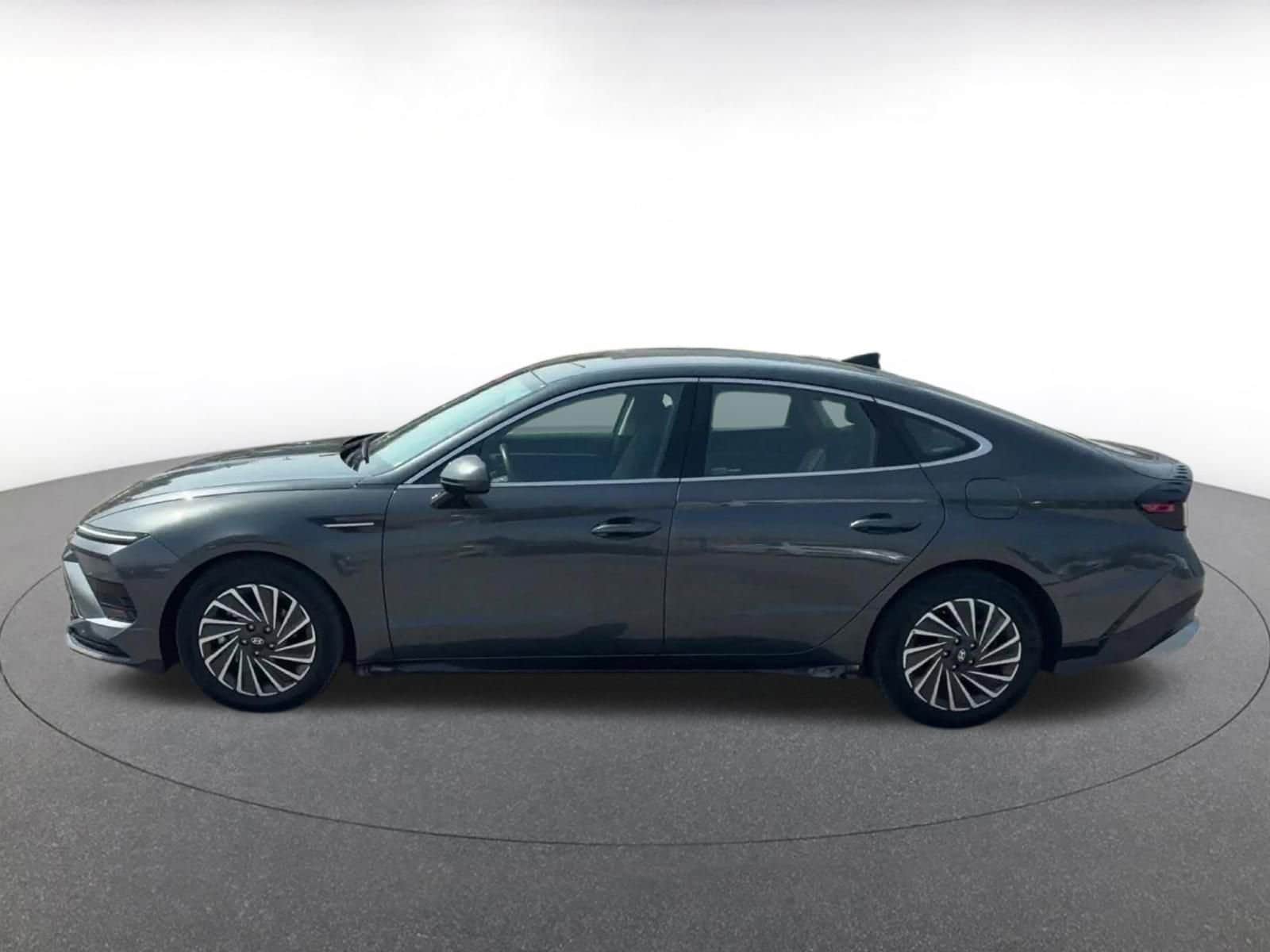 Thumbnail: 2025 Hyundai Sonata - 9