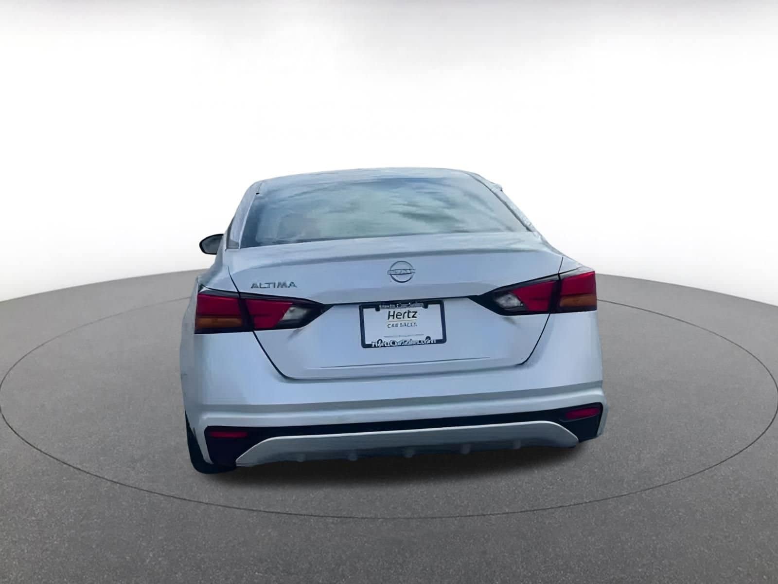 Thumbnail: 2024 Nissan Altima - 10