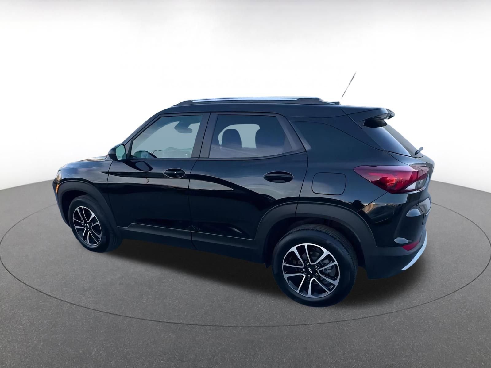 Thumbnail: 2025 Chevrolet TrailBlazer - 10