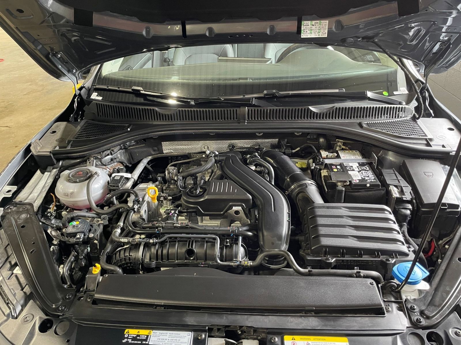 Thumbnail: 2025 Volkswagen Jetta - 32