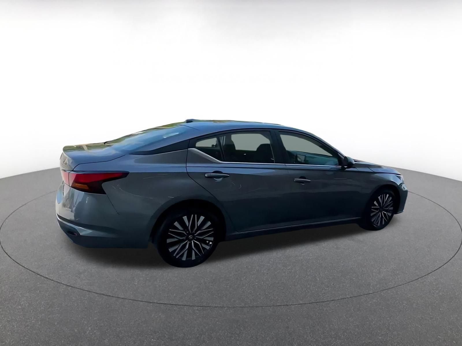Thumbnail: 2026 Nissan Altima - 13