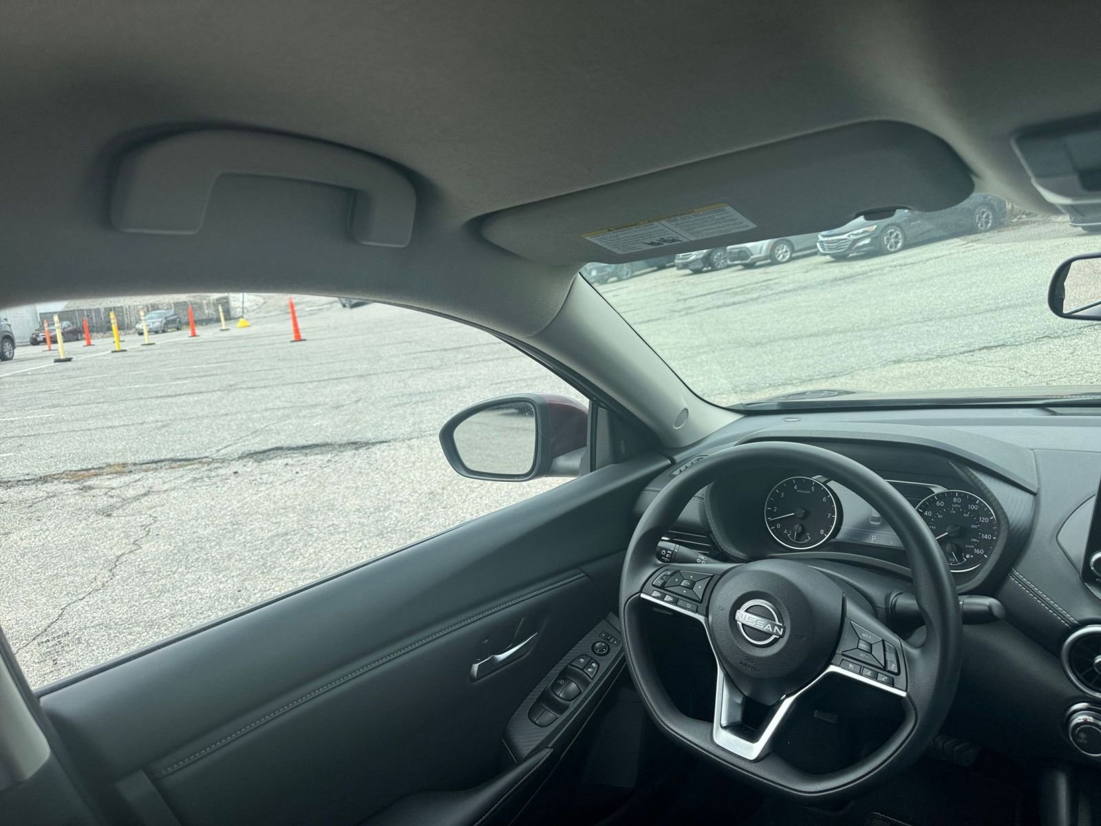 Thumbnail: 2025 Nissan Sentra - 32