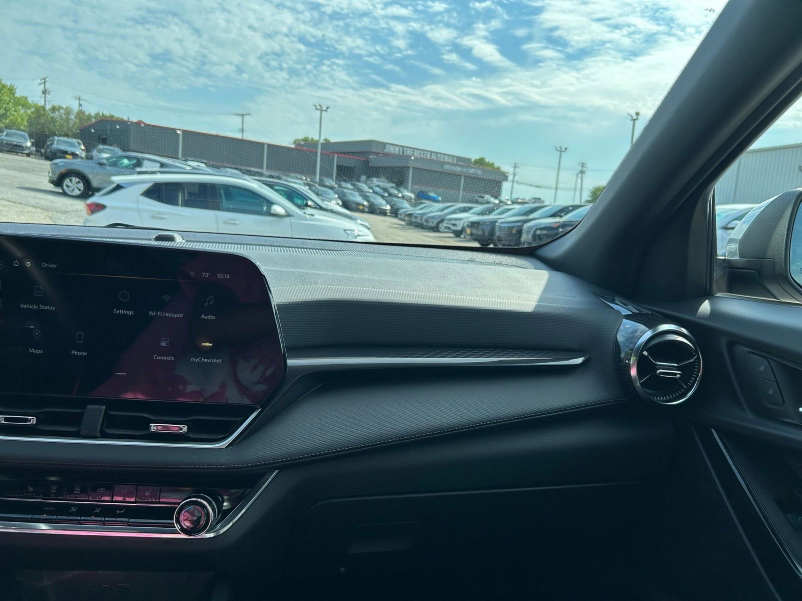 Thumbnail: 2025 Chevrolet Equinox - 30