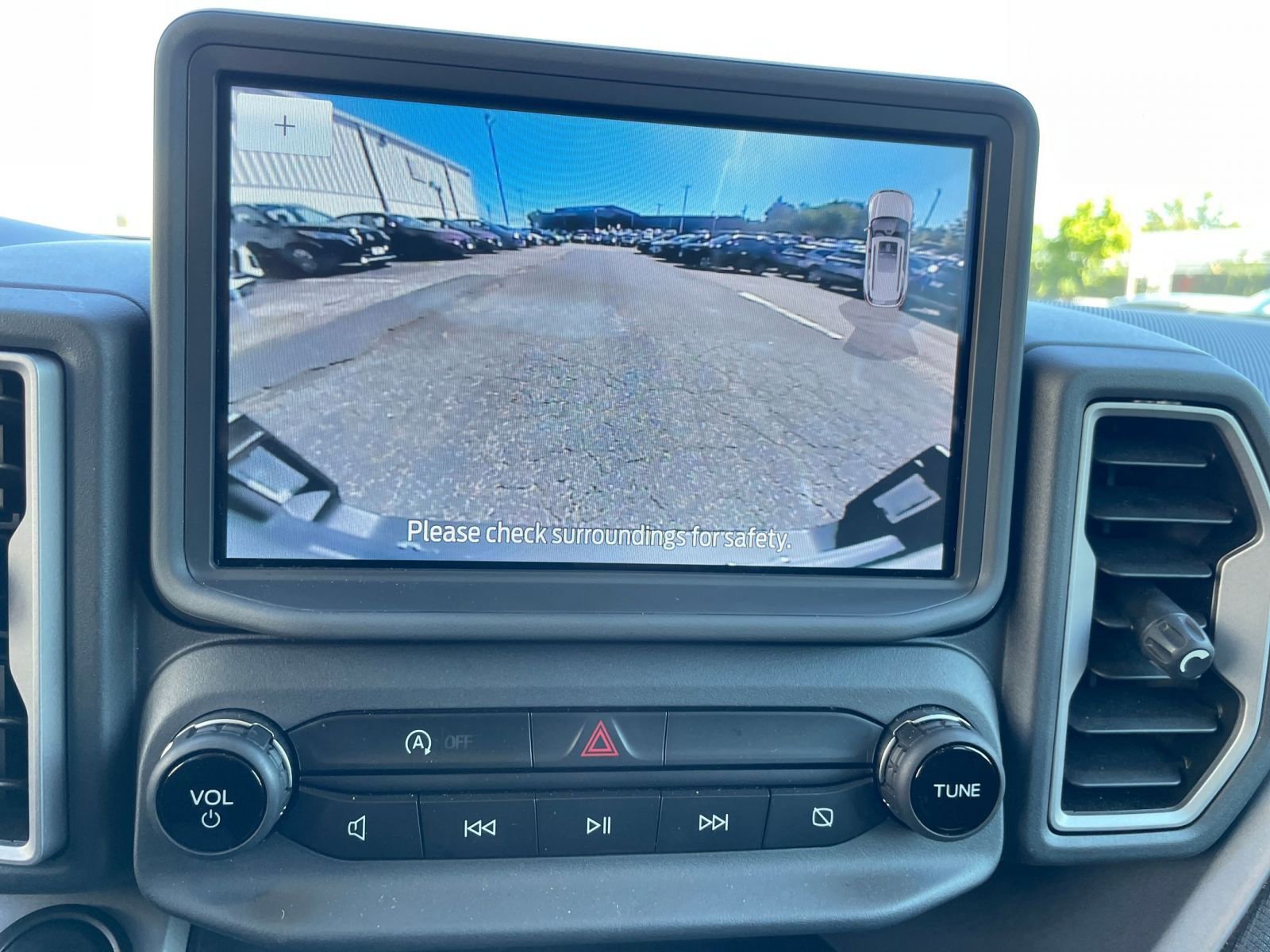 Thumbnail: 2024 Ford Bronco Sport - 17