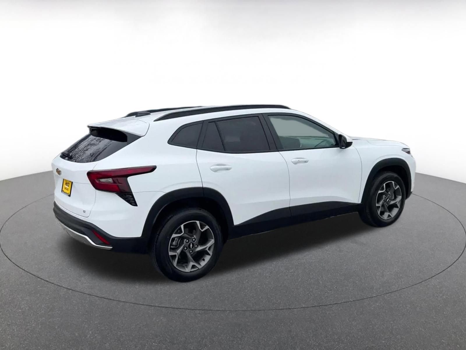 Thumbnail: 2025 Chevrolet Trax - 15