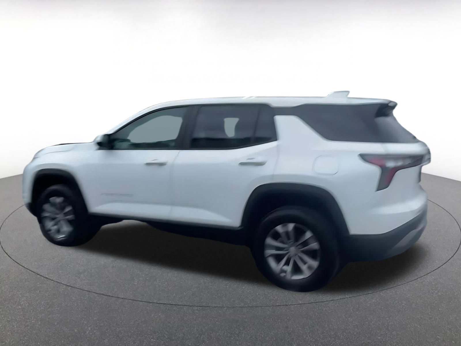 Thumbnail: 2025 Chevrolet Equinox - 10