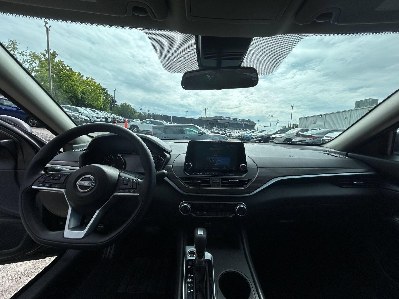 Thumbnail: 2025 Nissan Altima - 27