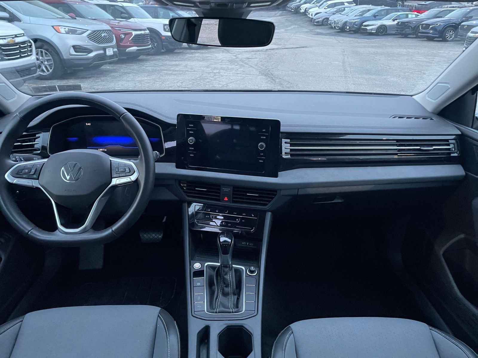 Thumbnail: 2025 Volkswagen Jetta - 33