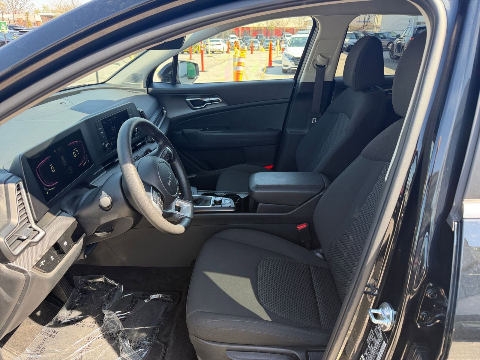 Thumbnail: 2025 Kia Sportage - 22