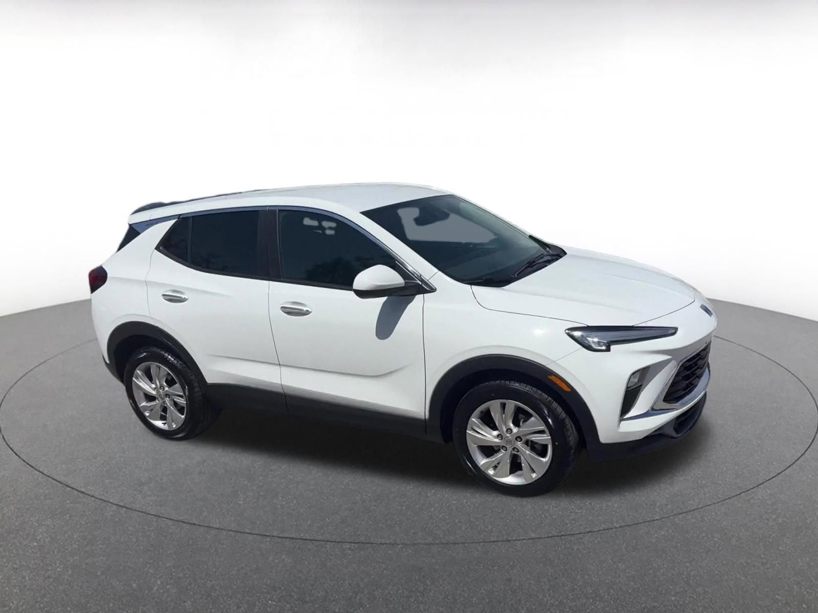 Thumbnail: 2025 Buick Encore GX - 2