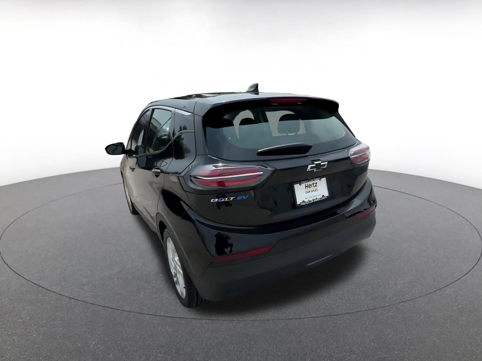 Thumbnail: 2023 Chevrolet Bolt EV - 11