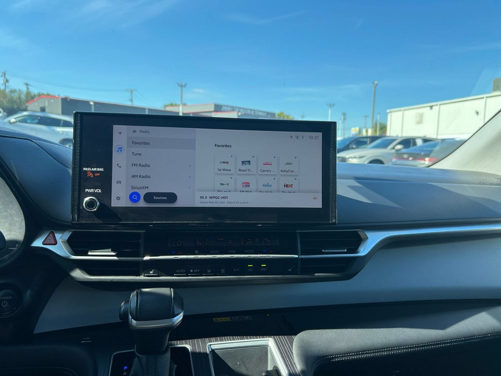 Thumbnail: 2025 Toyota Sienna - 16