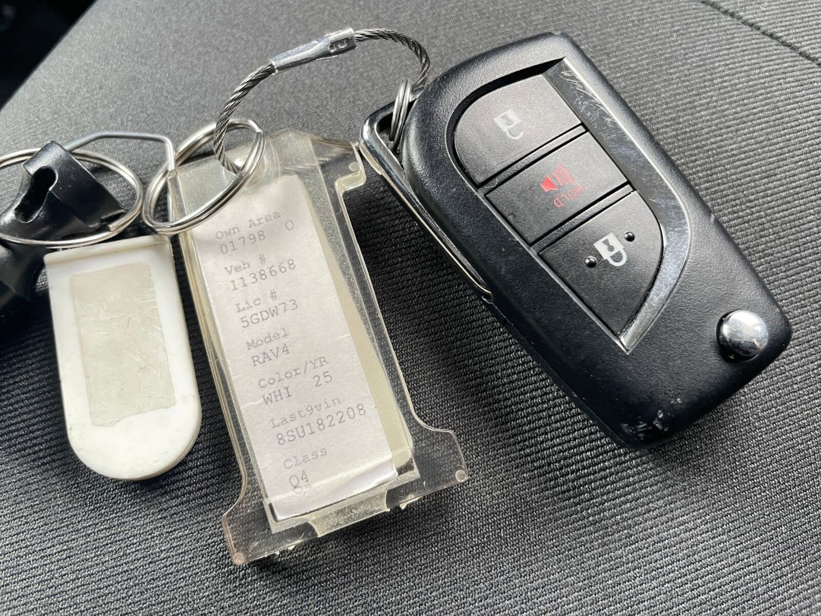 Thumbnail: 2025 Toyota RAV4 - 22