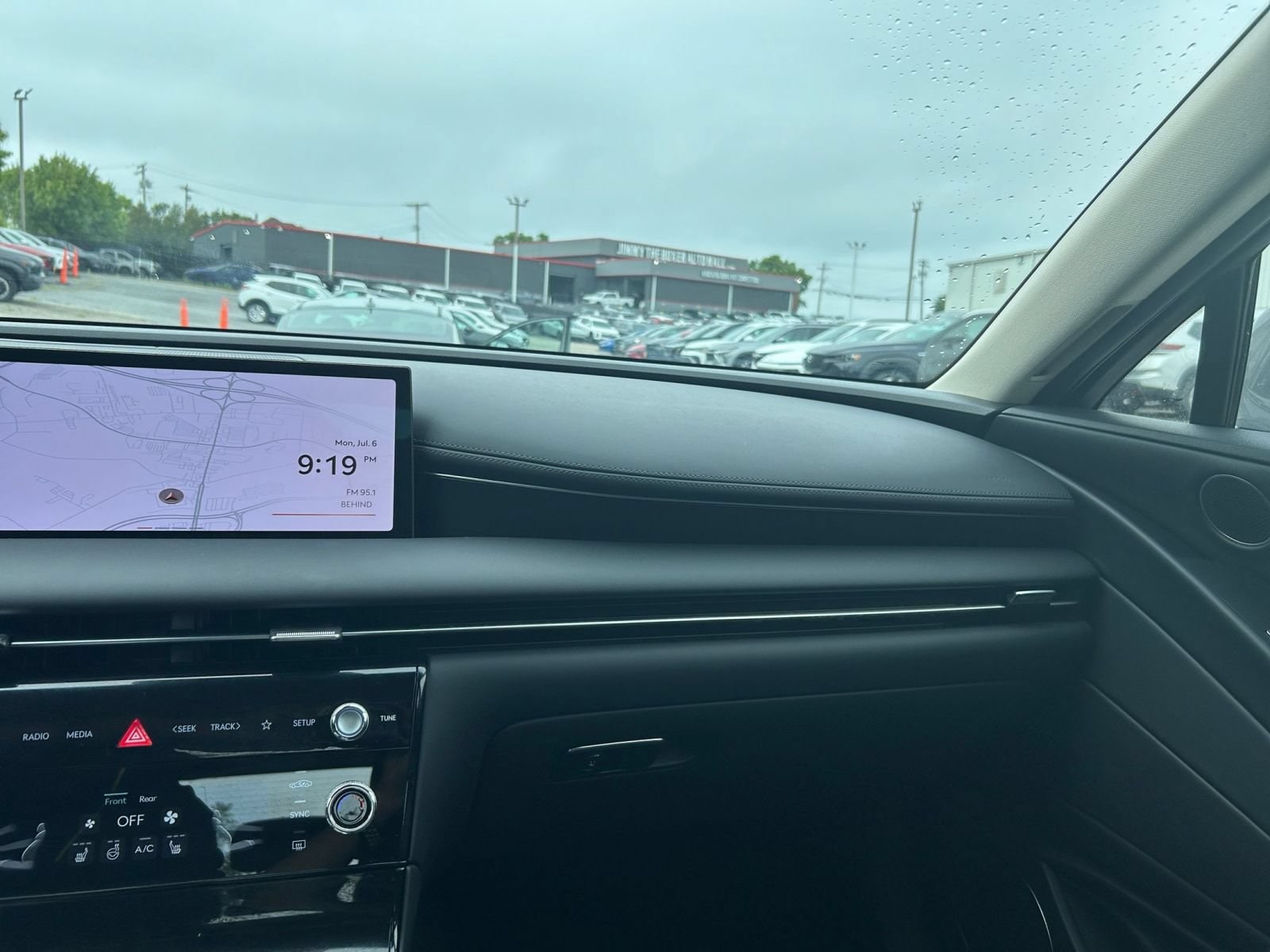 Thumbnail: 2026 Genesis G80 - 30